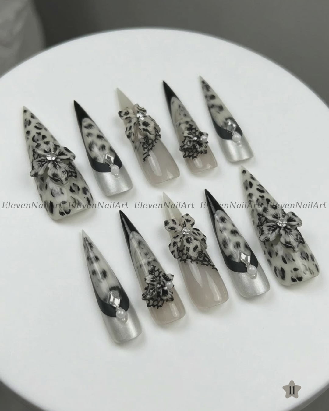 Noir Leopard Muse